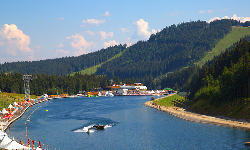 ОЗЕРО МОЛОДОСТІ - Буковель Bukovel. Всесезонний курорт у серці Карпат.